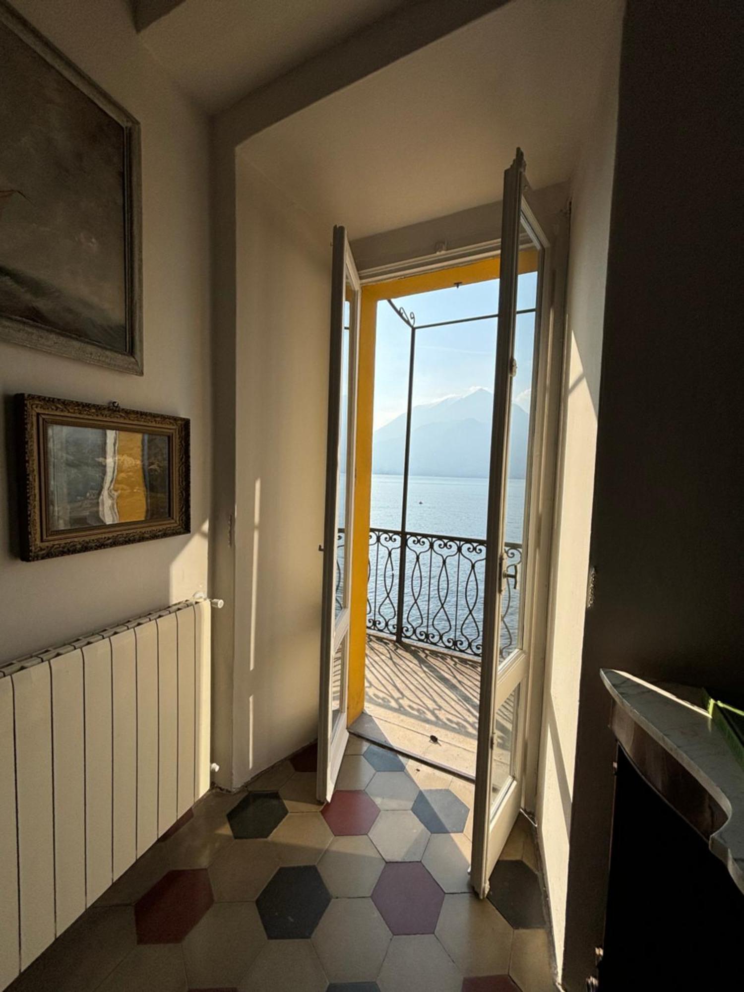 Varenna Caffe Apartment Exterior photo